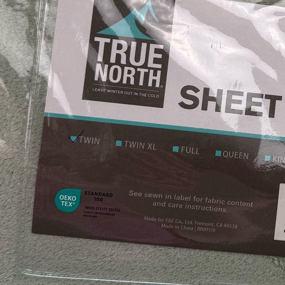 NWT -True North Fleece Sheet Set, Sage Color - Picture 9 of 11